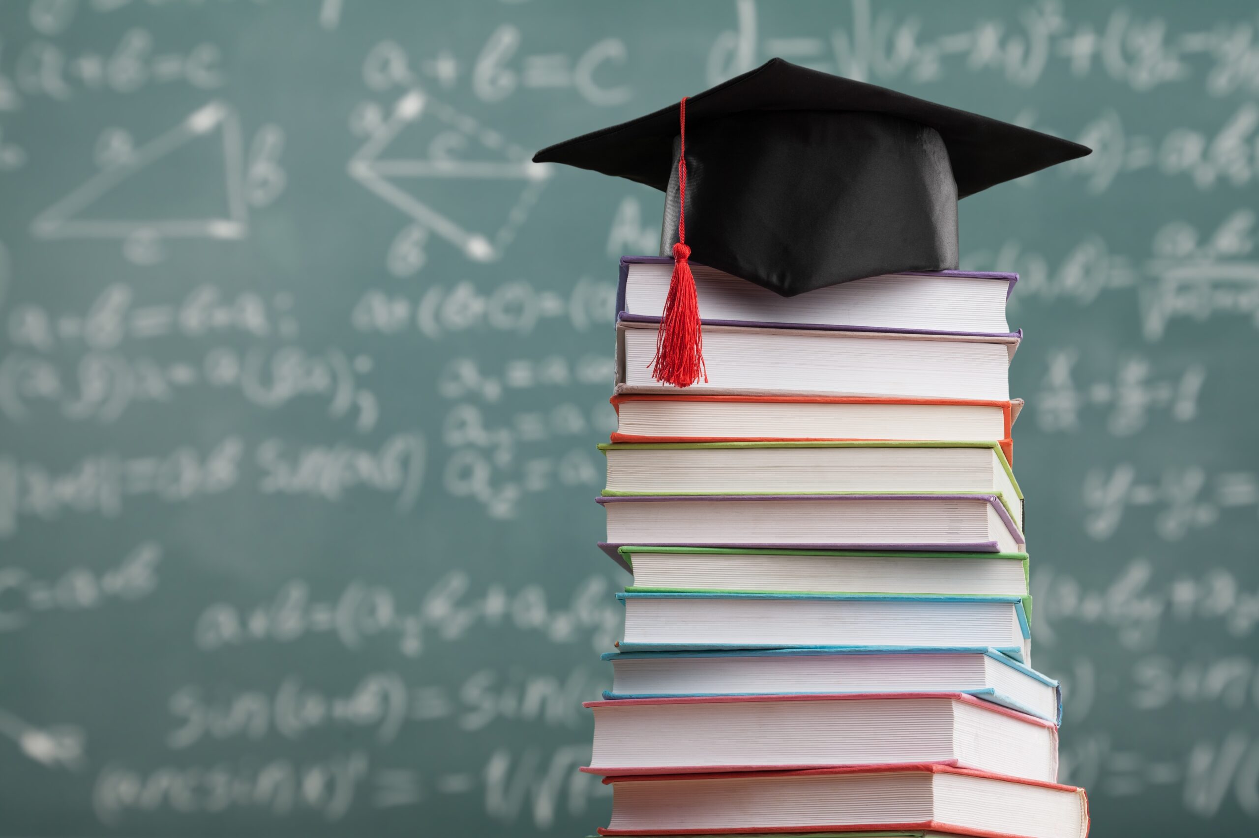 What Expenses are Included in the Annual Cost of College?